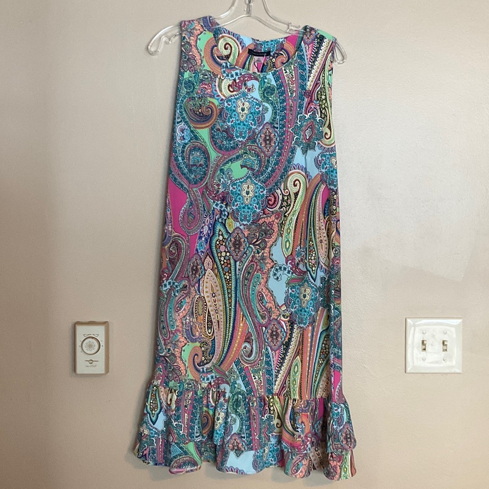 NWT Tommy Hilfiger Paisley Print Ruffle Hem multicolor Sleeveless Dress